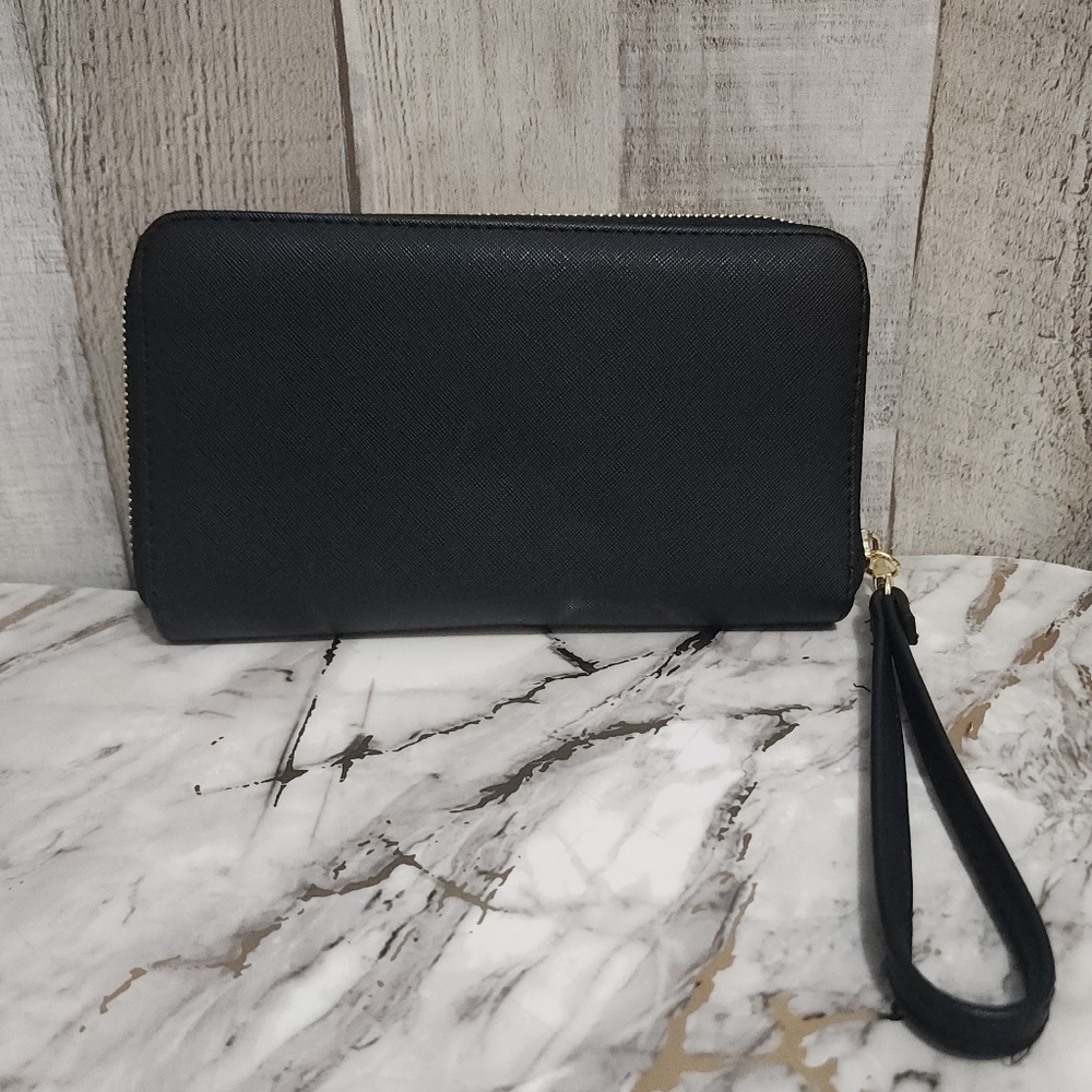 Steve Madden Black Wristlet Wallet with Gold Accent - Picture 8 of 9